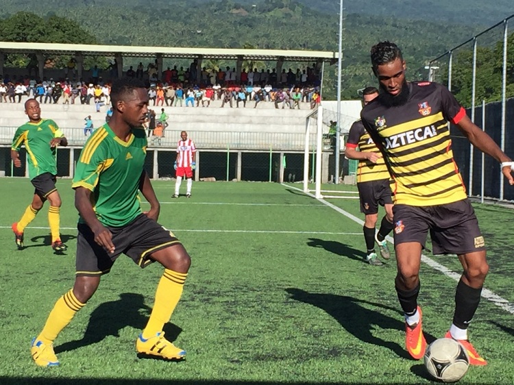 image Football : Tournoi des îles Léopards qualifiés, arbitre sous haute surveillance